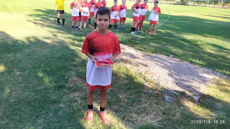 Стойчо Стоилов и ген.-майор Явор Матеев изненадаха футболистите на "Първомай 2020"