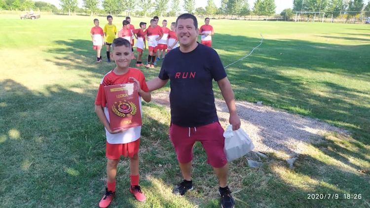 Стойчо Стоилов и ген.-майор Явор Матеев изненадаха футболистите на "Първомай 2020"