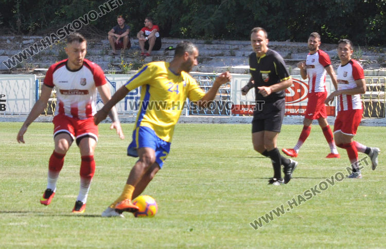 Футболистите на „Хасково“ победиха "Димитровград" с 2:0