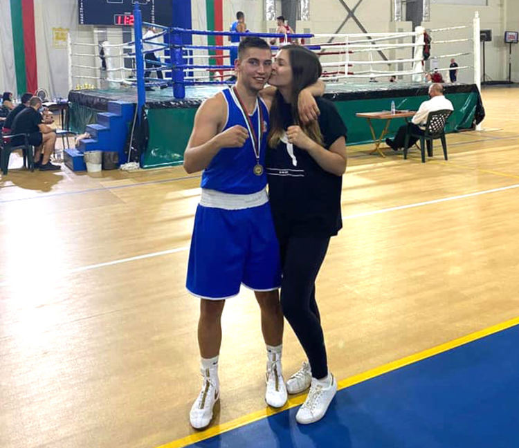 Емирджан Мехмед стана републикански шампион по бокс при мъжете