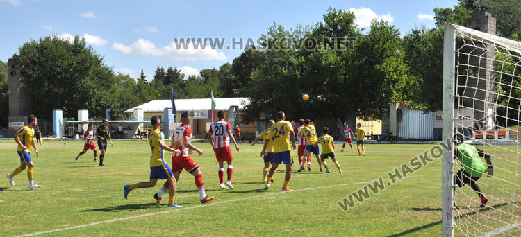 Футболистите на „Хасково“ победиха "Димитровград" с 2:0