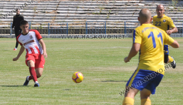 Футболистите на „Хасково“ победиха "Димитровград" с 2:0