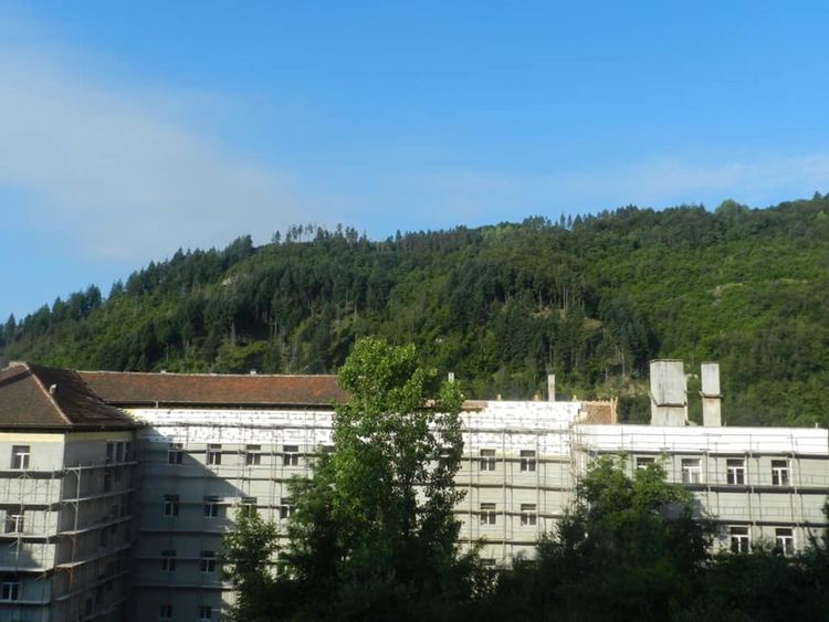 Започна ремонт на най-голямото училище в община Мадан