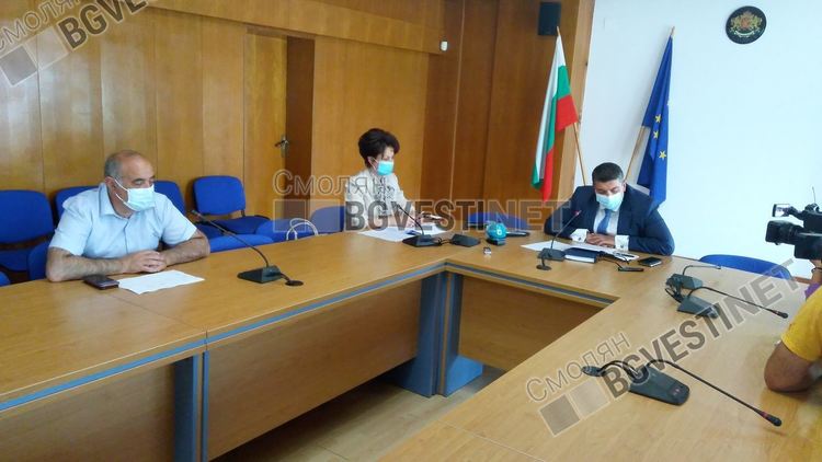 Масови проверки за носене на маски на закрито. Включват и ДАИ в контрола на специализирания и обществен превоз