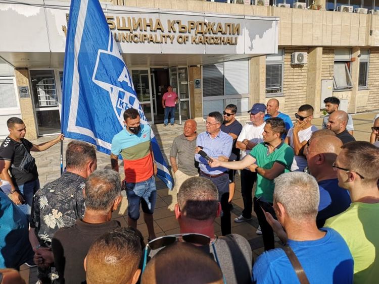 Футболен фен клуб „Арда 1924“  се срещна с кмета на община Кърджали: