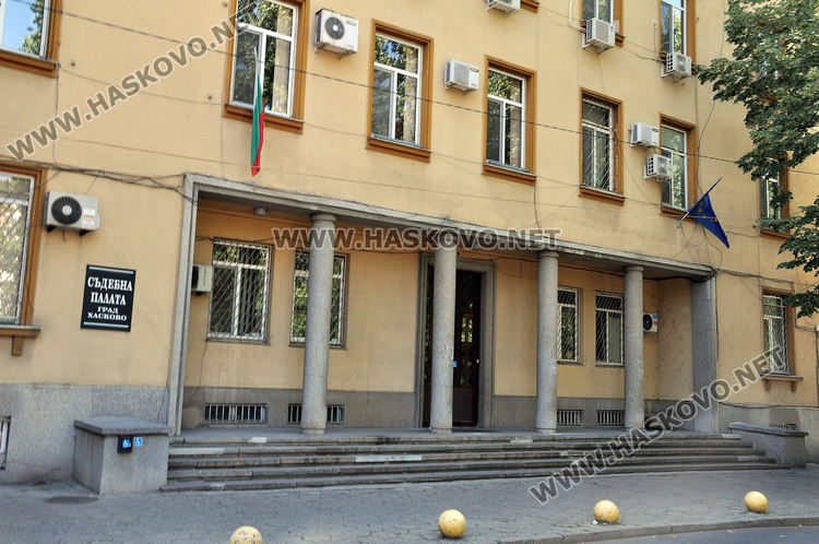 Затвориха Съдебната палата в Хасково заради служител с коронавирус
