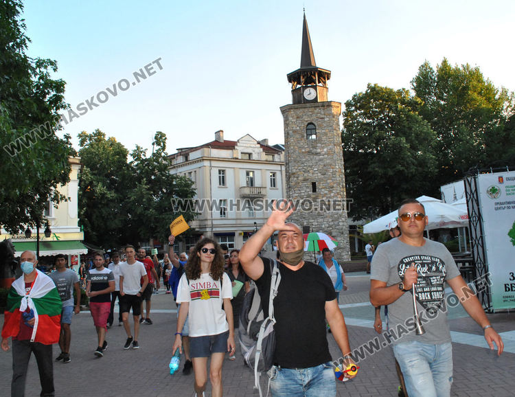 Протест в Хасково ще има до падане на правителството