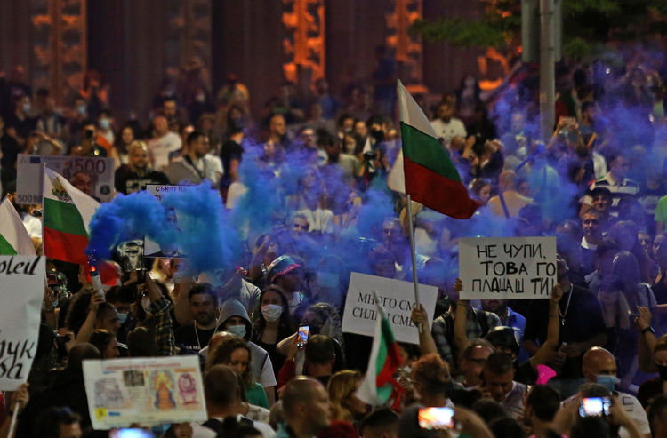 Седми ден протести искат оставка на правителството и главния прокурор 