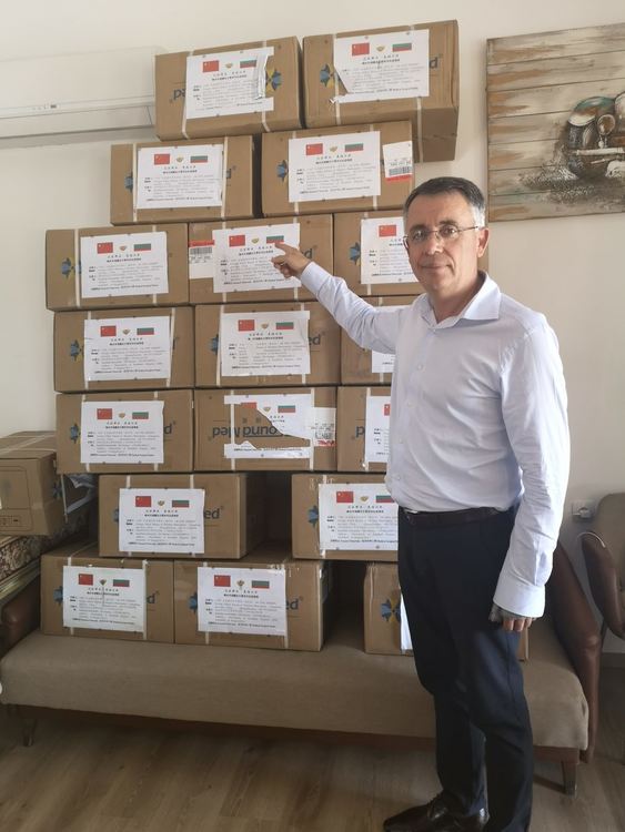    Получихме 20 000 маски от Китай