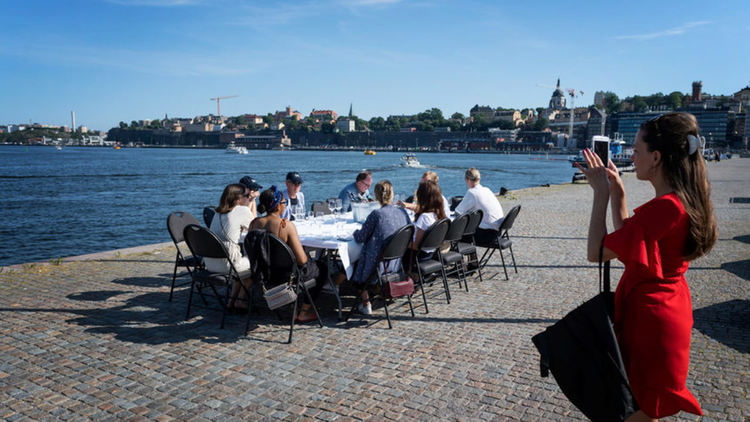 Швеция регистрира рекордно количество нови случаи на COVID-19