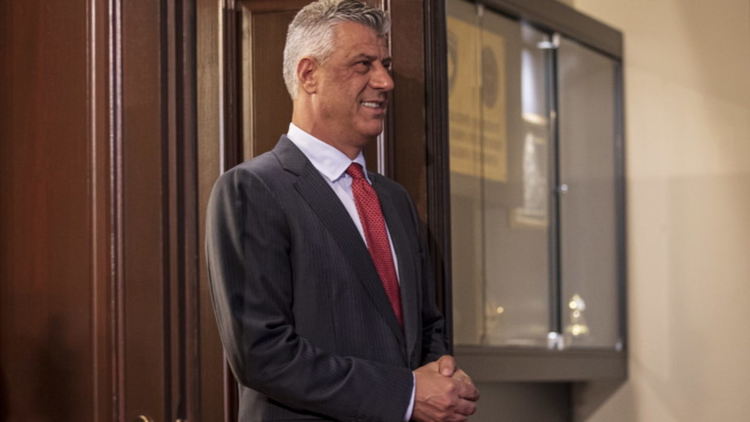 Четири дни прокурори в Хага разпитват косовския президент