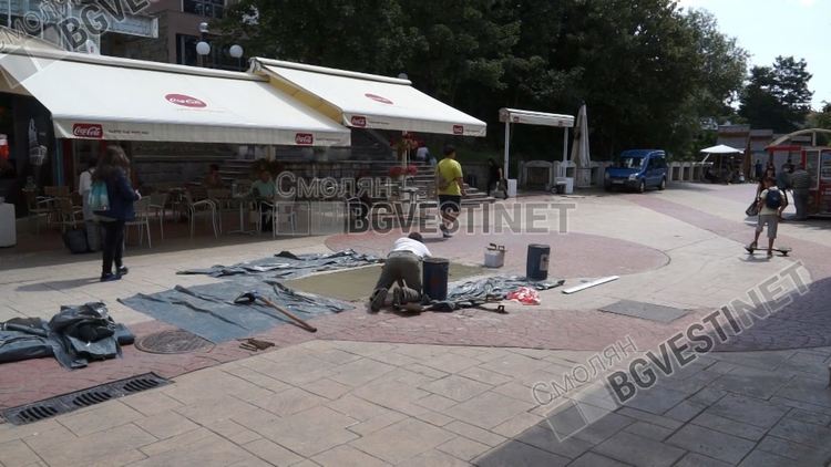 След репортаж на еТВ: Запълват прословутата дупка в стария център на Смолян