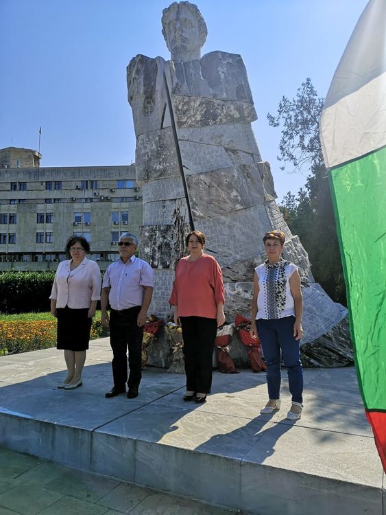 Поклонихме се пред паметта на Апостола 