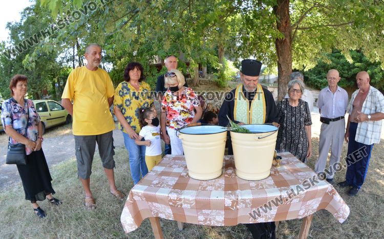 Край Въгларово виждали отражението на Св. Илия във водата на аязмото 