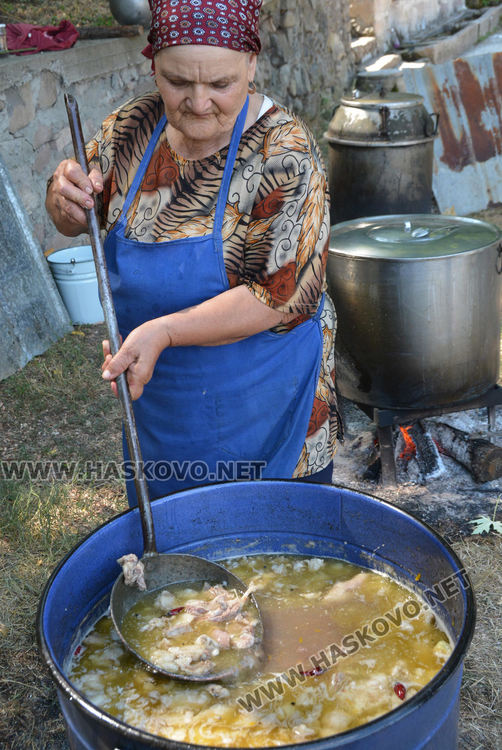 Край Въгларово виждали отражението на Св. Илия във водата на аязмото 
