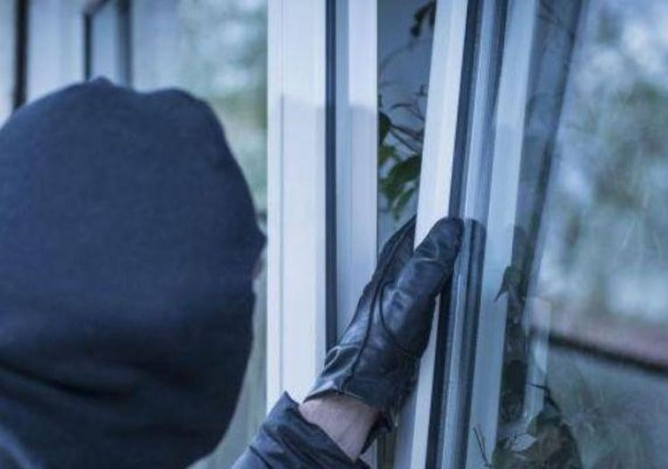 Пари и златни накити откраднати от жилища на първия етаж в Кърджали и в Момчилград