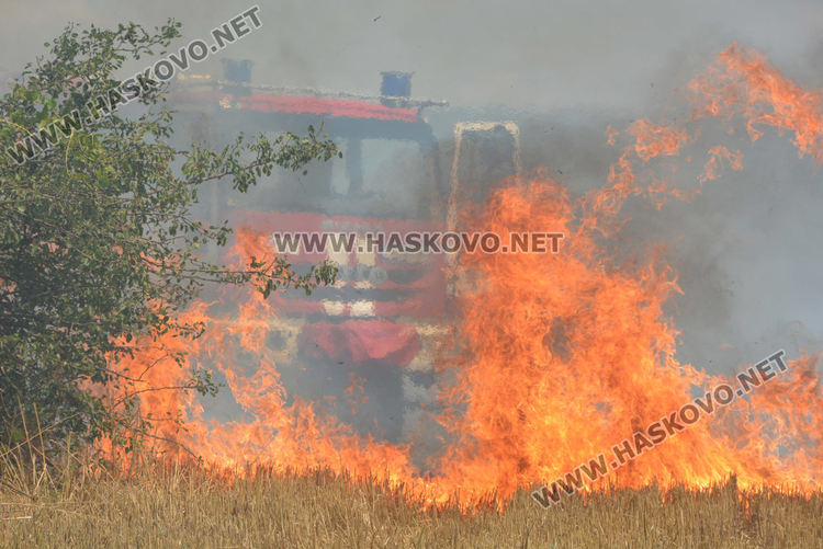 Два големи пожара в житни блокове  в Хасковско