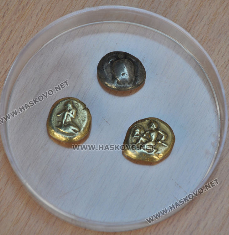 До първите „разменни монети“ се докоснаха децата от работилницата в Музея