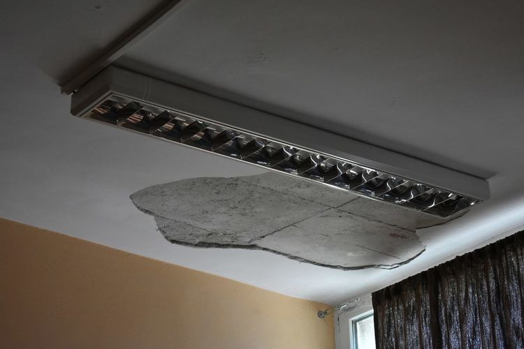 Спешен ремонт на училище "Ангел Кънчев"  събира съветниците на извънредно заседание на Общинския съвет