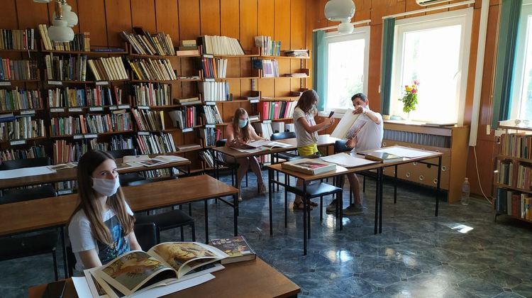 Даниел Русев изнесе урок „Италиански ренесанс“ пред деца в библиотеката