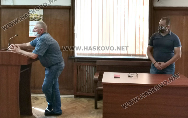 Съдят полицай, прегазил при гонка пиян мотопедист без книжка