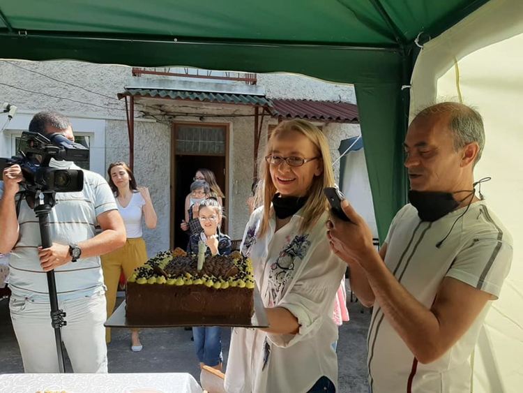 Столетната родопчанка баба Шина копае фасула сама, но не вкусва колбас