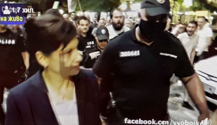 ГЕРБ Смолян:Хилядите пациенти на д-р Дариткова са притеснени за нея чисто човешки, искаме отговорност от провокаторите