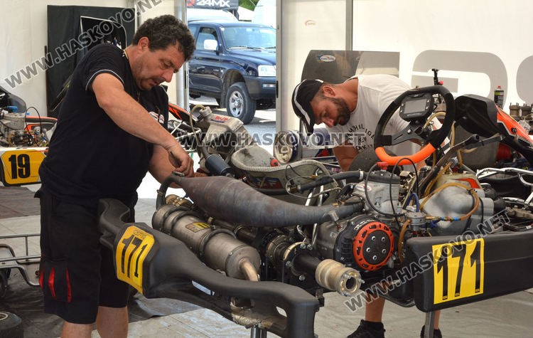 31 пилоти във втория кръг от Националните картинг серии в Хасково (видео)