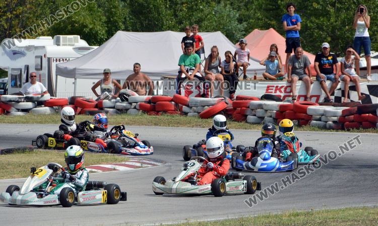 31 пилоти във втория кръг от Националните картинг серии в Хасково (видео)