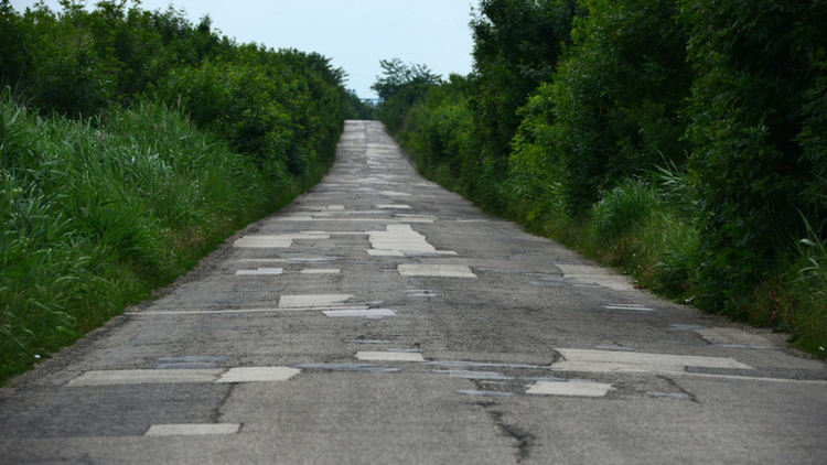 Общо 1 200 общински пътища са в лошо състояние, сочи анализ