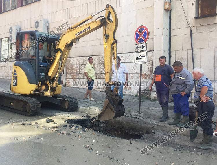 Авария на „Булаир“ остави части от околните улици без вода