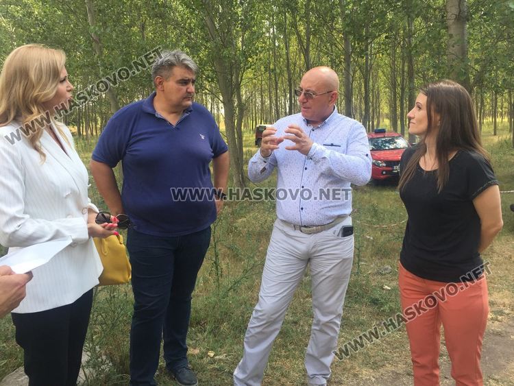 На мястото на инцидента  със ситуацията се запозна и министърът на МОСВ Емил Димитров