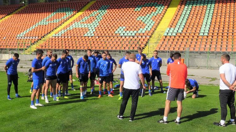 АРДА се раздели с 18-ти играч