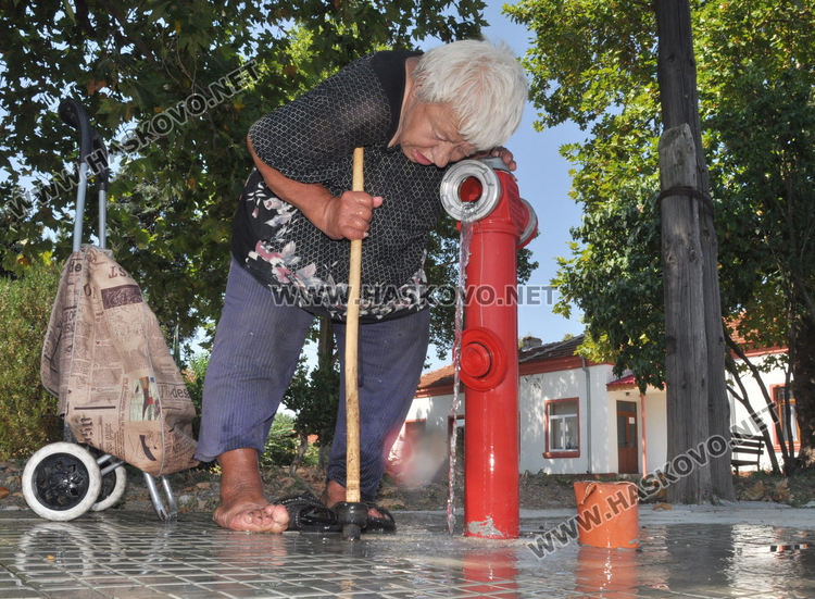 Десет села по поречието на р.Марица вече имат вода, чакат се пробите за още 38