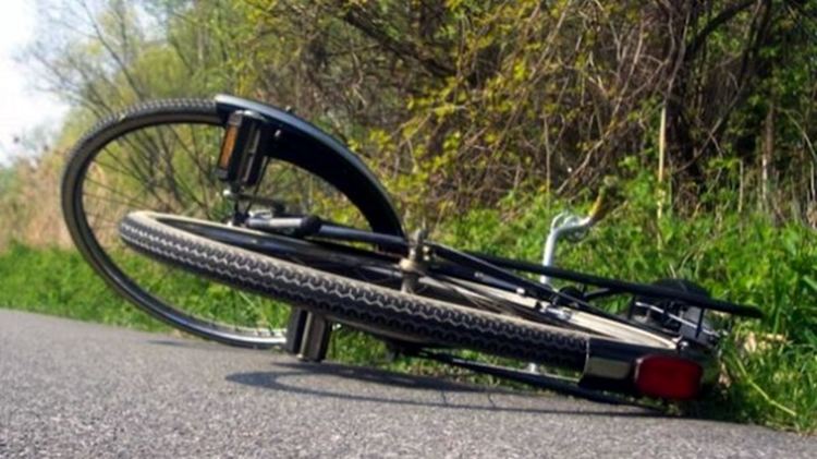 Сблъсък между велосипедисти,виновният със счупена раменна кост