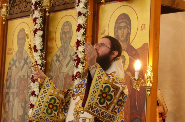 С камбани и литургия отбелязаха 350 години от смъртта на последния родопски епископ