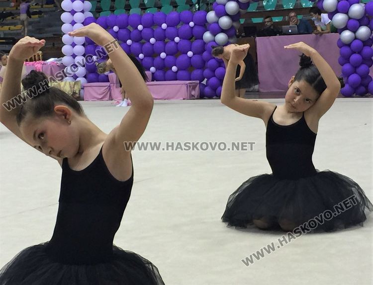 Четири златни медала за „Аида“ от "Кракра къп"