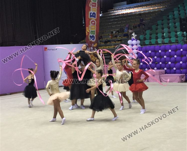 Четири златни медала за „Аида“ от "Кракра къп"