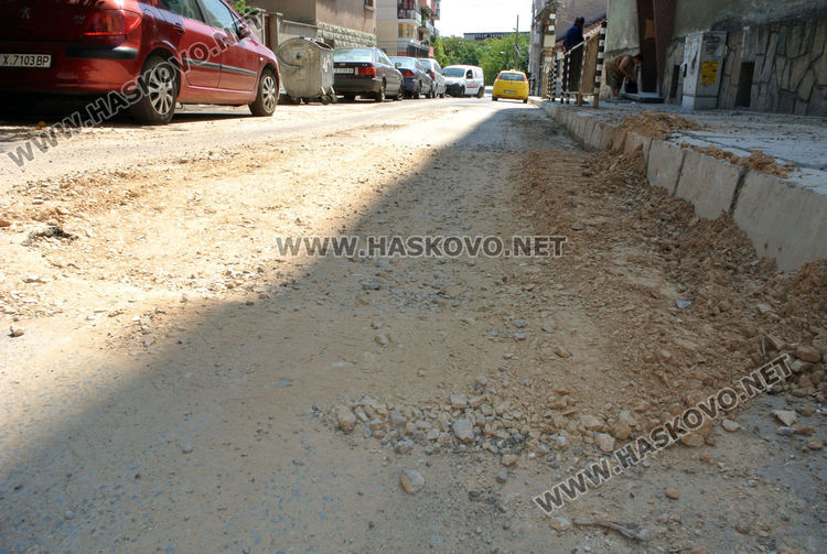 Част от Хасково втори ден без вода заради аварии