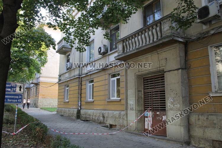 Блокът в Димитровград, в който е станала кражбата