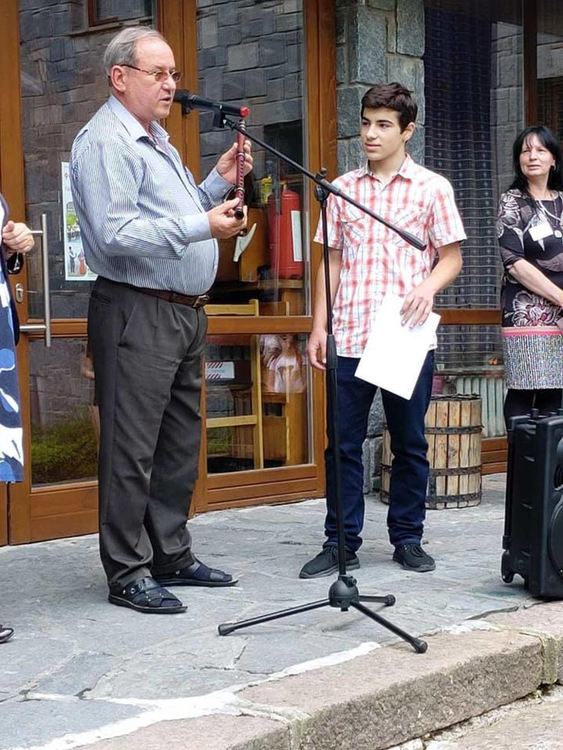 Атанас Стоилов и дарителя Веселин Христов