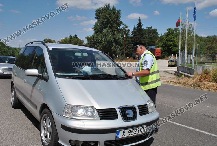 Масови полицейски проверки на възлови места в Хасковска област