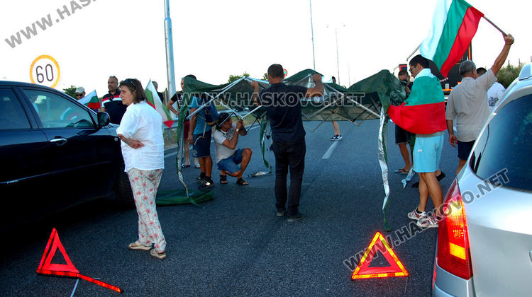 12 сред протестиращите на магистралата криминално проявени. Хасковско остава под полицейско наблюдение