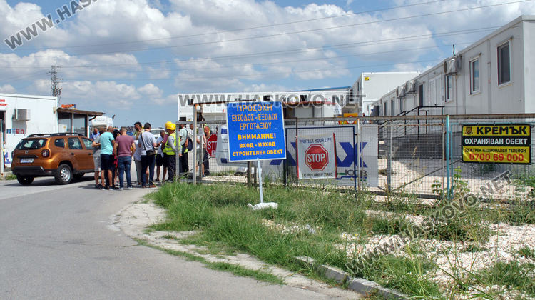 Работници по газопровода България и Гърция три месеца без заплати