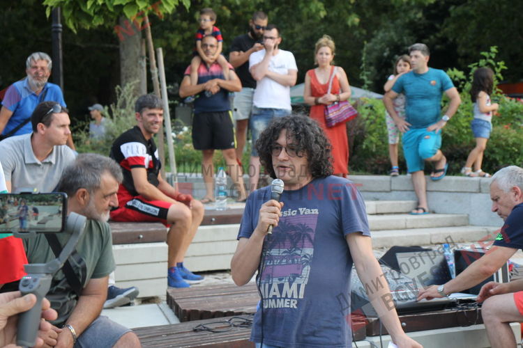 Първият многолюден антиправителствен протест се проведе в Димитровград, включиха се и хасковлии