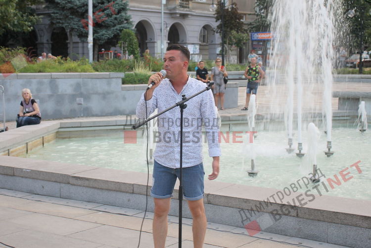 Първият многолюден антиправителствен протест се проведе в Димитровград, включиха се и хасковлии