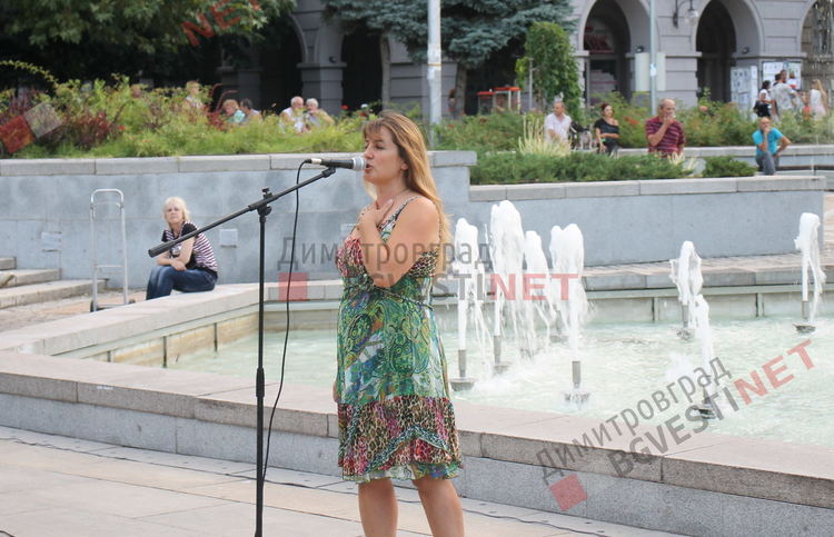 Първият многолюден антиправителствен протест се проведе в Димитровград, включиха се и хасковлии
