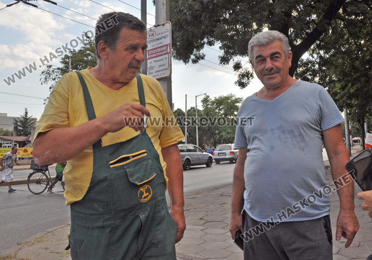 Опел и кола на ВиК "Бялков" се блъснаха до Сточна гара