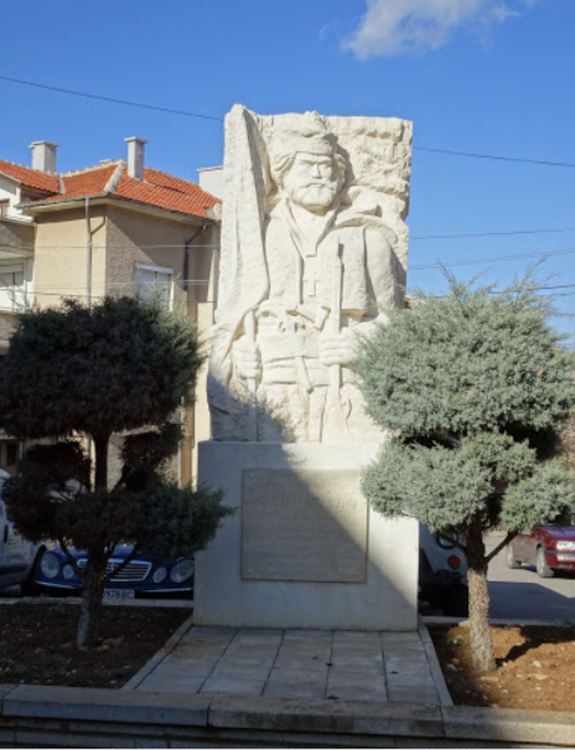 Войводи възстановили Устремския манастир „Св. Троица“