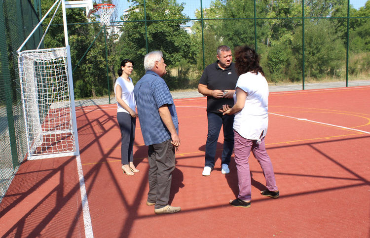 Три училища в Хасково с обновени спортни площадки и дворове